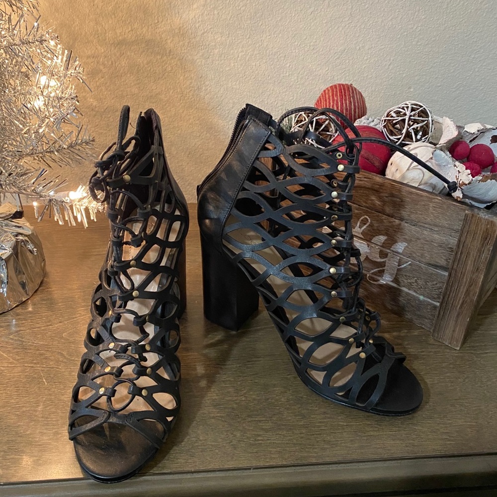 Aldo- Beautiful Black Sandal Heel